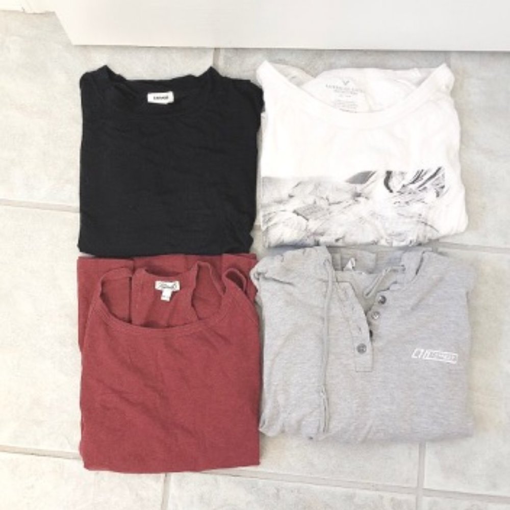 4 Clothing Bundle XS Top Bundle Short Sleeve, Tank Top, Long Sleeve etc.!